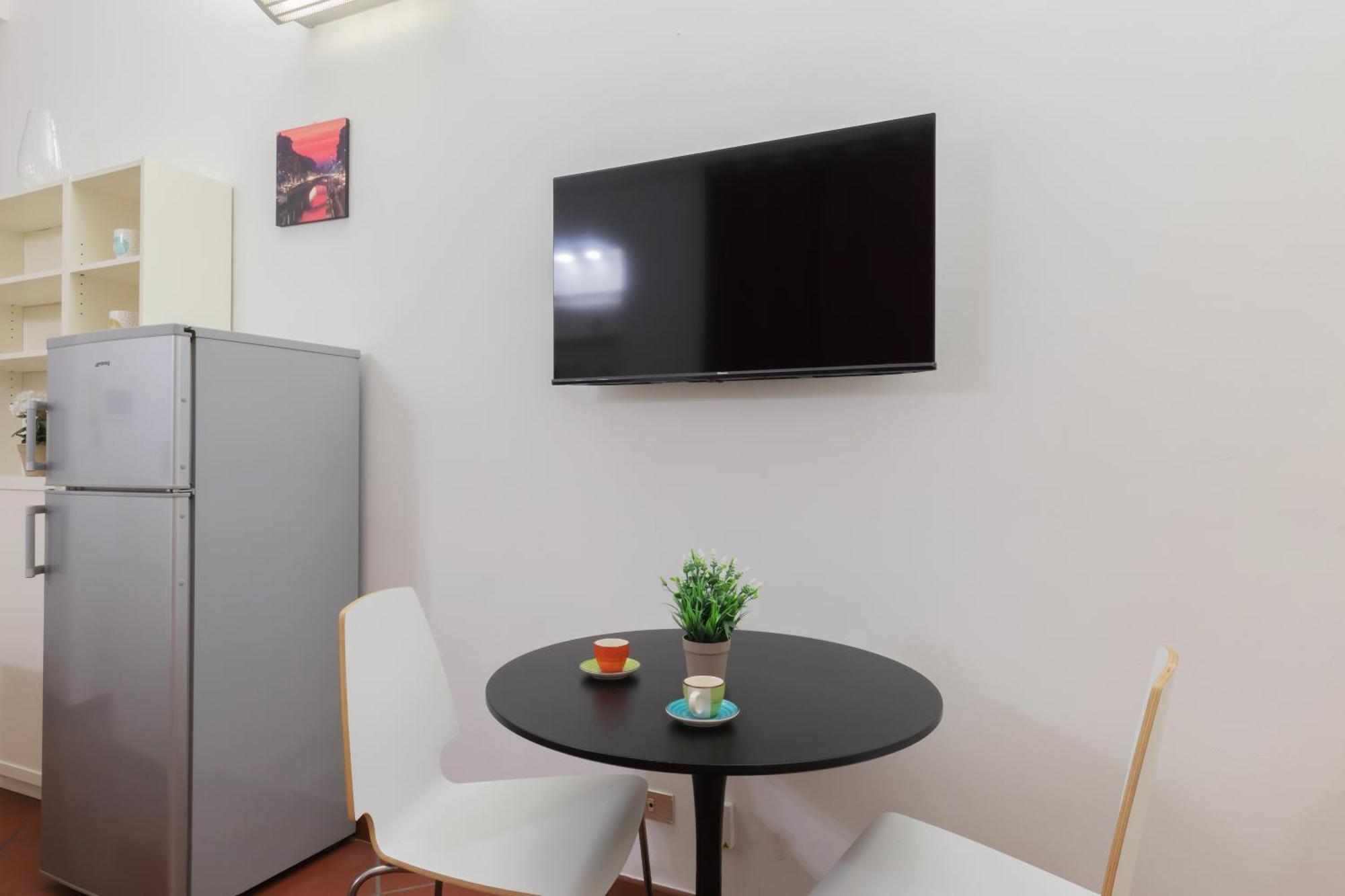 Sanzio City Escape - 15Min From Duomo Apartment Milan Exterior photo
